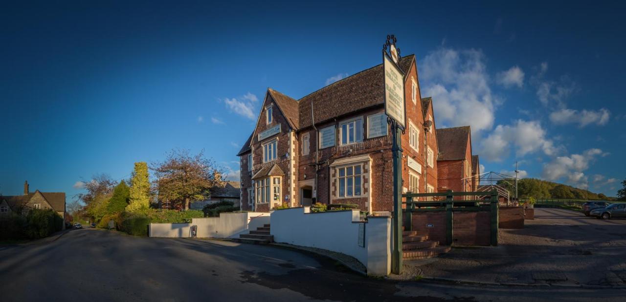 The Beacon & Railway Hotel Stonehouse  Bagian luar foto