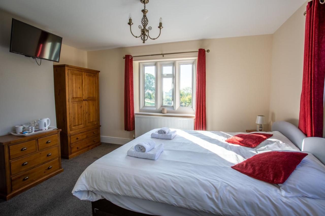 The Beacon & Railway Hotel Stonehouse  Bagian luar foto